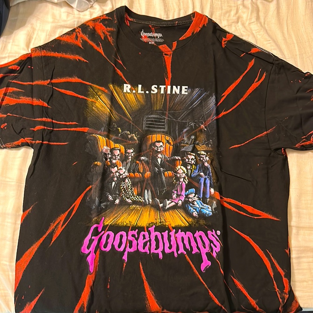 Goosebumps black and red tee oversized